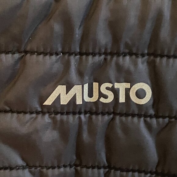 Musto Women’s Quilted Puffer Vest – Navy Blue – Size 10 (UK 14 / EU 42) - Picture 11 of 14